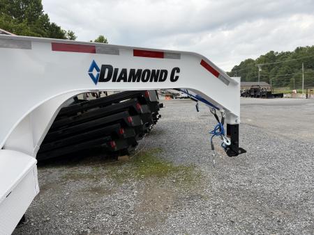 New 2026 Diamond C DET210 Tilt Trailer 102”X26’ HYDRO JACKS SOLAR CHARGER & WIRELESS REMOTE