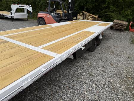 New 2026 Diamond C DET210 Tilt Trailer 102”X26’ HYDRO JACKS SOLAR CHARGER & WIRELESS REMOTE