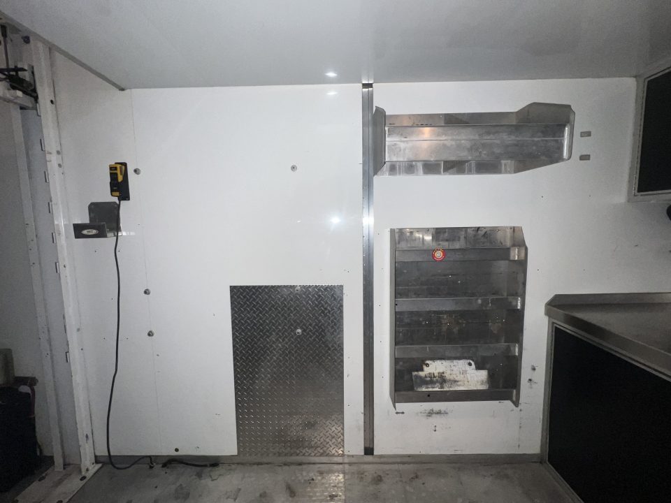 Used 2004 Goldrush 32' Aluminum Stacker Trailer