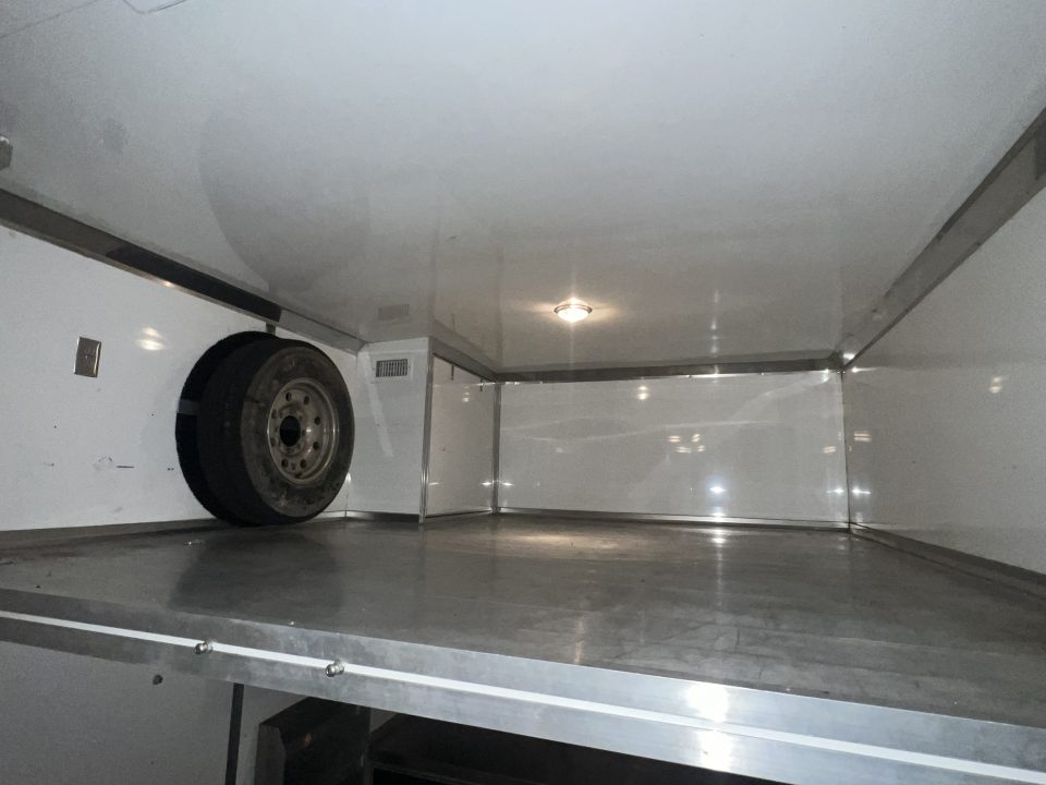 Used 2004 Goldrush 32' Aluminum Stacker Trailer