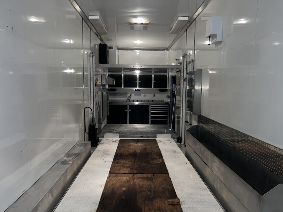 Used 2004 Goldrush 32' Aluminum Stacker Trailer