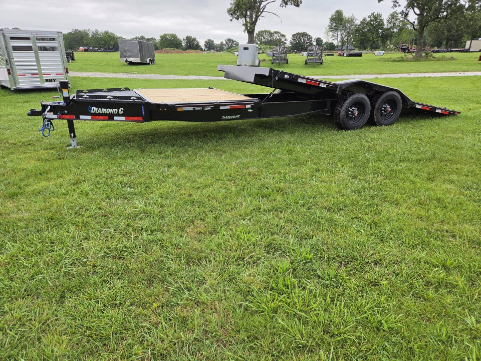 New 2026 Diamond C 102X24 TANDEM 23K TILT W/PRO TILT DECK 6' STATIONARY & 15K 2 SPEED JACK