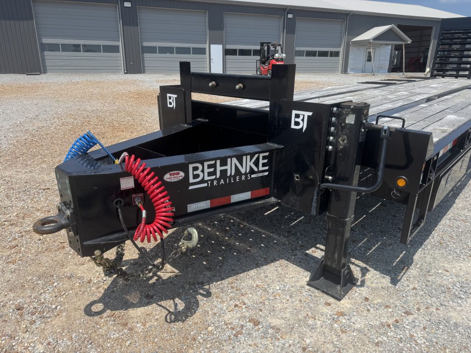 Used 2025 Behnke 102"x33' 25 TON Pintle Hitch Trailer *AIR RAMPS*