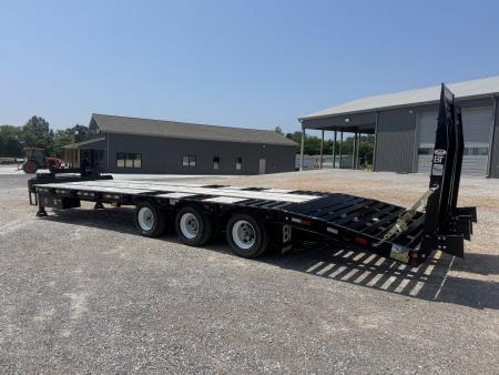 Used 2025 Behnke 102"x33' 25 TON Pintle Hitch Trailer *AIR RAMPS*