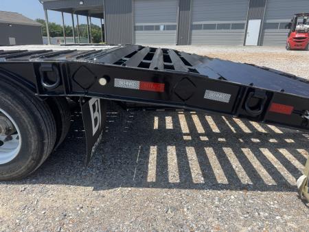 Used 2025 Behnke 102"x33' 25 TON Pintle Hitch Trailer *AIR RAMPS*