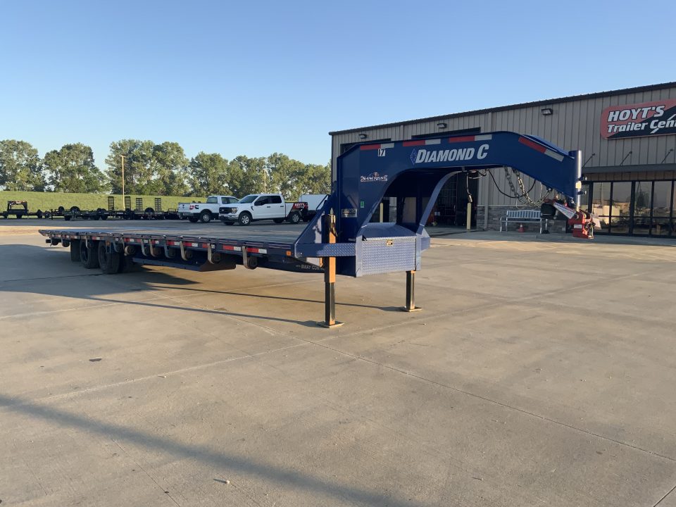 Used 2022 Diamond C Trailers FMAX 216 102 x 38 Hydraulic Dovetail