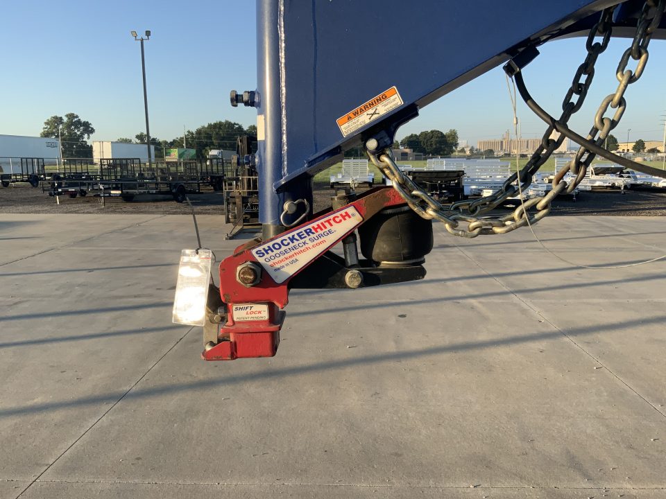 Used 2022 Diamond C Trailers FMAX 216 102 x 38 Hydraulic Dovetail