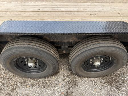 Used 2020 Load Trail 207 Equipment Trailer
