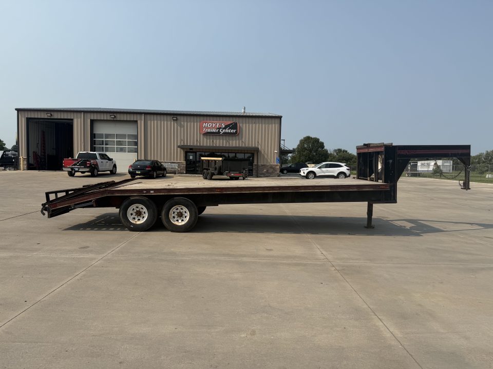 Used 1991 Travalong Gooseneck Flatbed Trailer