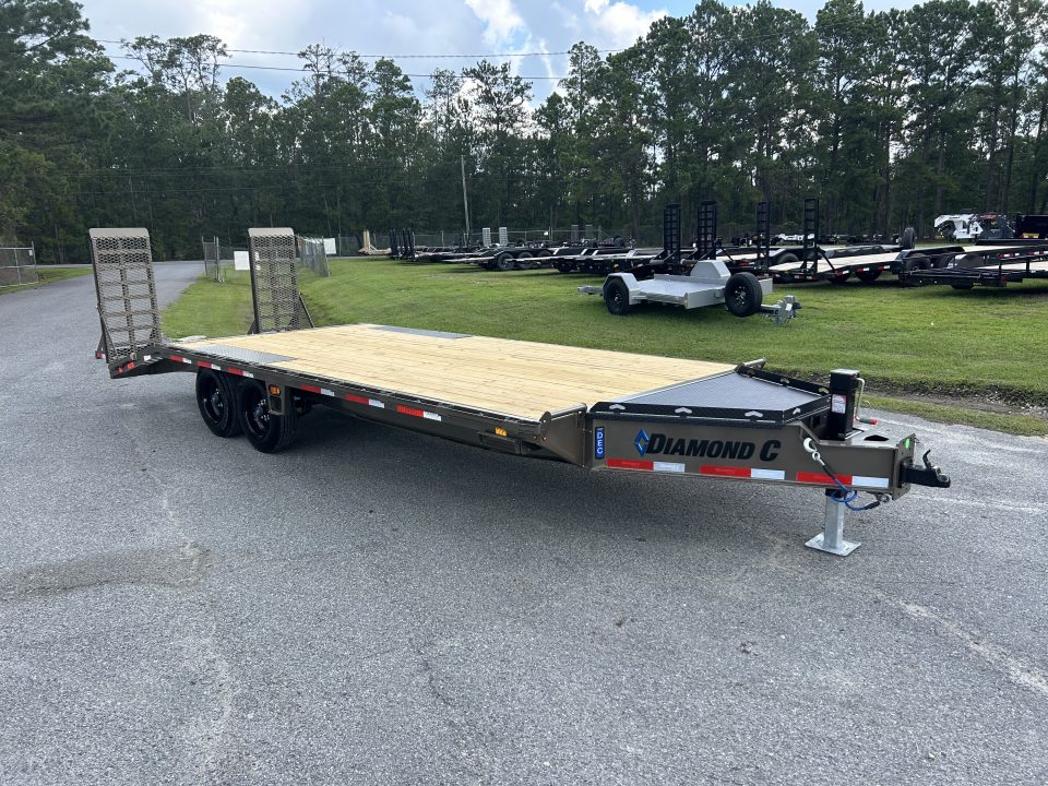 New 2026 Diamond C DEC208 Deckover Trailer, 8.5x22 (17ft Deck + 5ft Dovetail), 8K Axles, #13,570 Payload