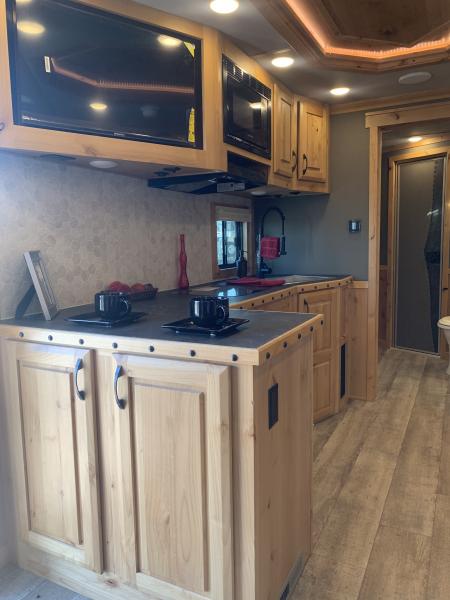 New 2026 SMC L8416SSRBT Horse Trailer
