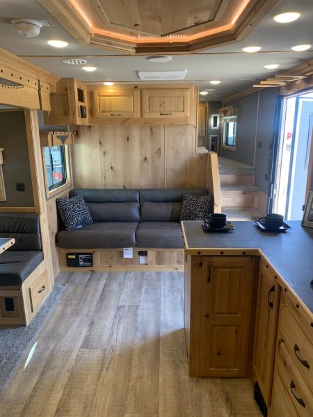 New 2026 SMC L8416SSRBT Horse Trailer