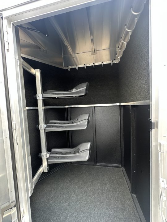 New 2026 Logan Coach Bullseye XL 3 Horse with Closet TacK
