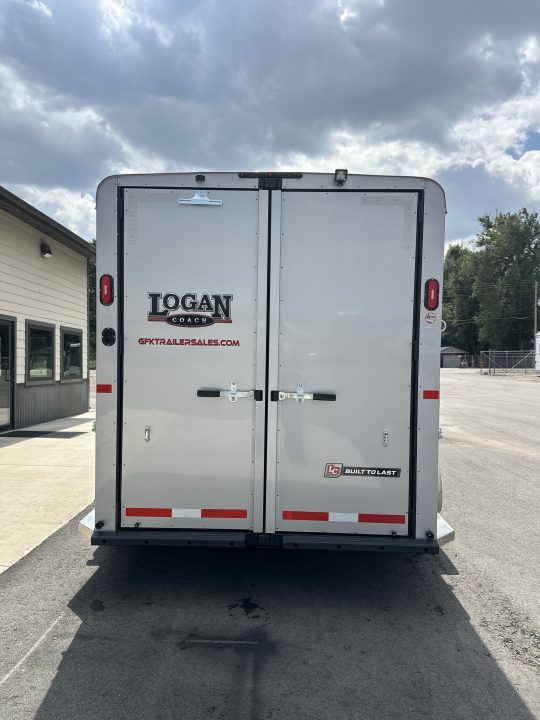 New 2026 Logan Coach Bullseye XL 3 Horse with Closet TacK