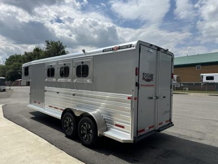 New 2026 Logan Coach Bullseye XL 3 Horse with Closet TacK