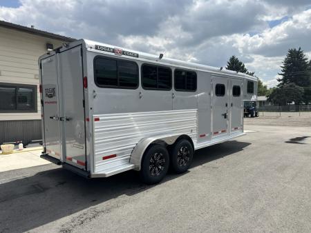 New 2026 Logan Coach Bullseye XL 3 Horse with Closet TacK