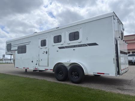 New 2027 Lakota 3H 9'LQ Horse Trailer