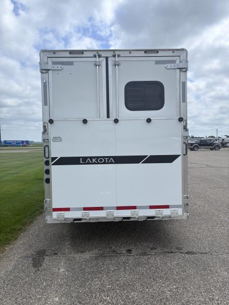 New 2027 Lakota 3H 9'LQ Horse Trailer