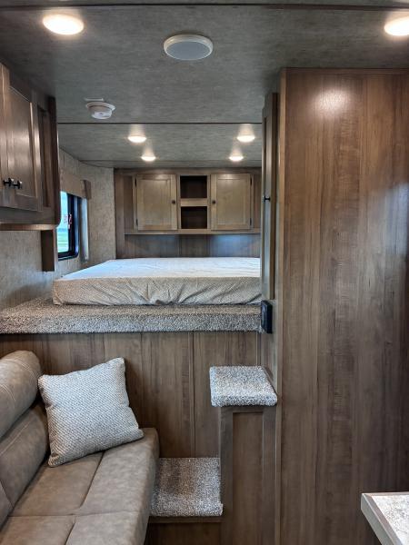 New 2027 Lakota 3H 9'LQ Horse Trailer