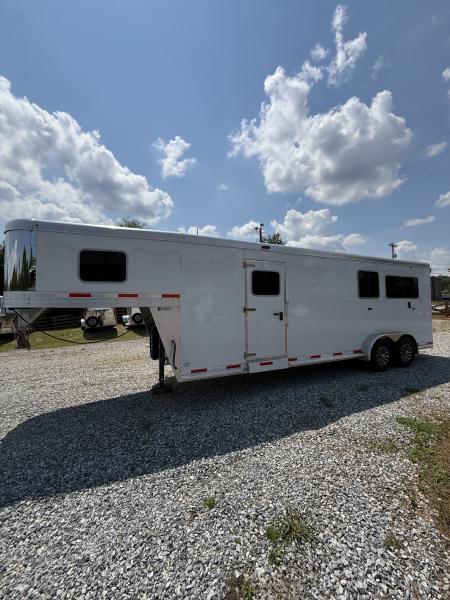 Consignment 2025 Exiss Trailers 2+1 Gooseneck Horse Trailer