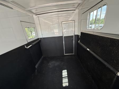 Consignment 2025 Exiss Trailers 2+1 Gooseneck Horse Trailer