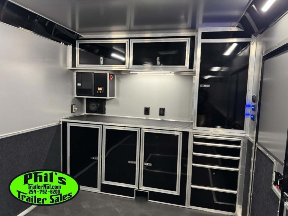 New Haulmark 34' EDGE PRO Car / Racing Trailer AWNING, AIRLINES & TONGUE BOX!