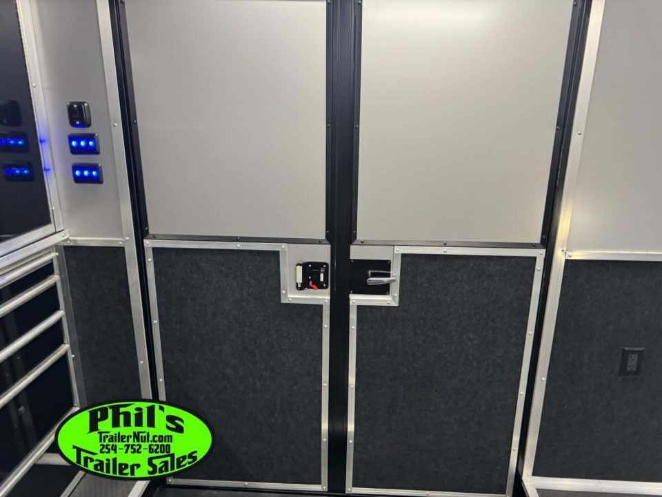 New Haulmark 34' EDGE PRO Car / Racing Trailer AWNING, AIRLINES & TONGUE BOX!