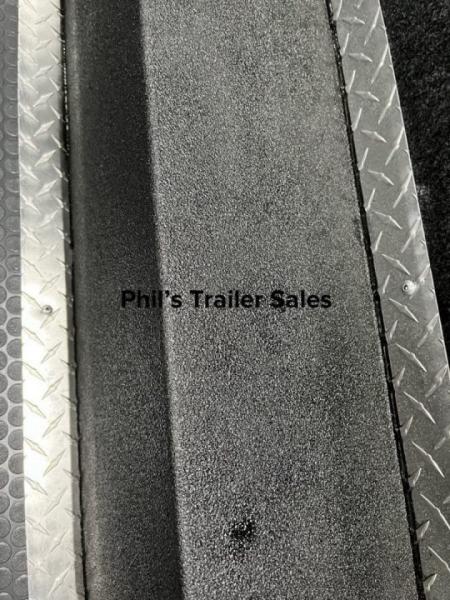 New Haulmark 34' EDGE PRO Car / Racing Trailer AWNING, AIRLINES & TONGUE BOX!