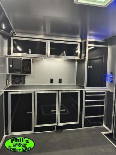New Haulmark 34' EDGE PRO Car / Racing Trailer AWNING, AIRLINES & TONGUE BOX!