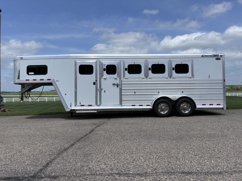 Used 2009 Cimarron Trailers 4H GN Horse Trailer
