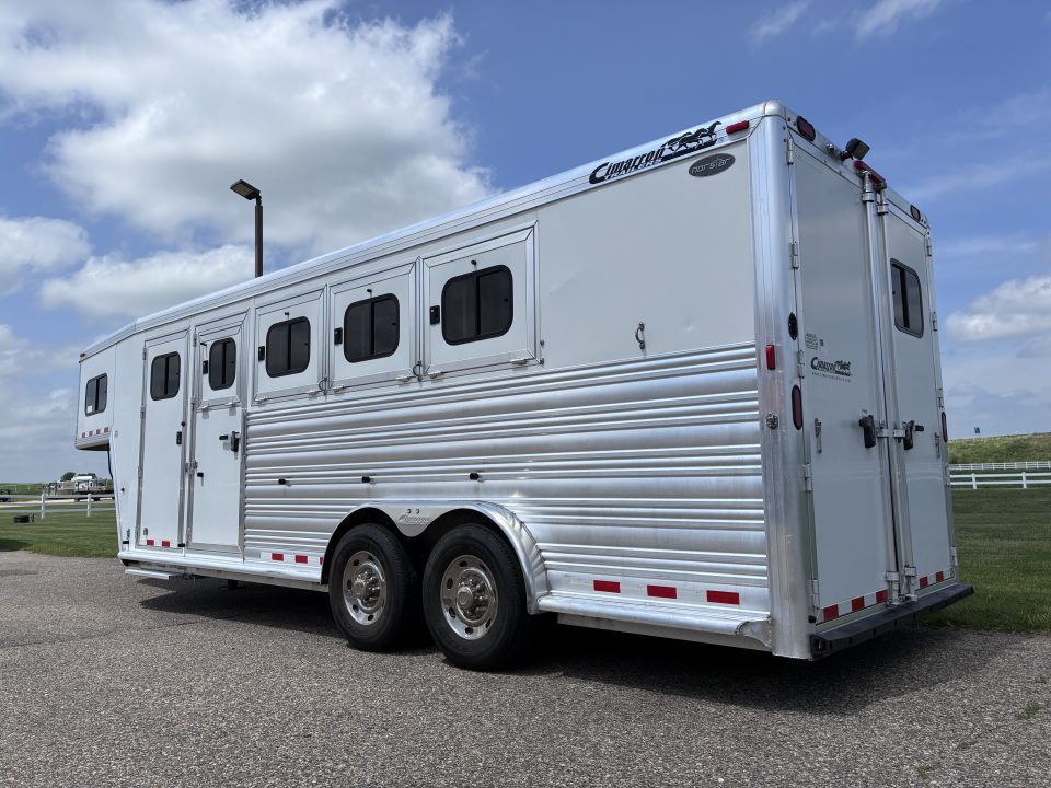 Used 2009 Cimarron Trailers 4H GN Horse Trailer