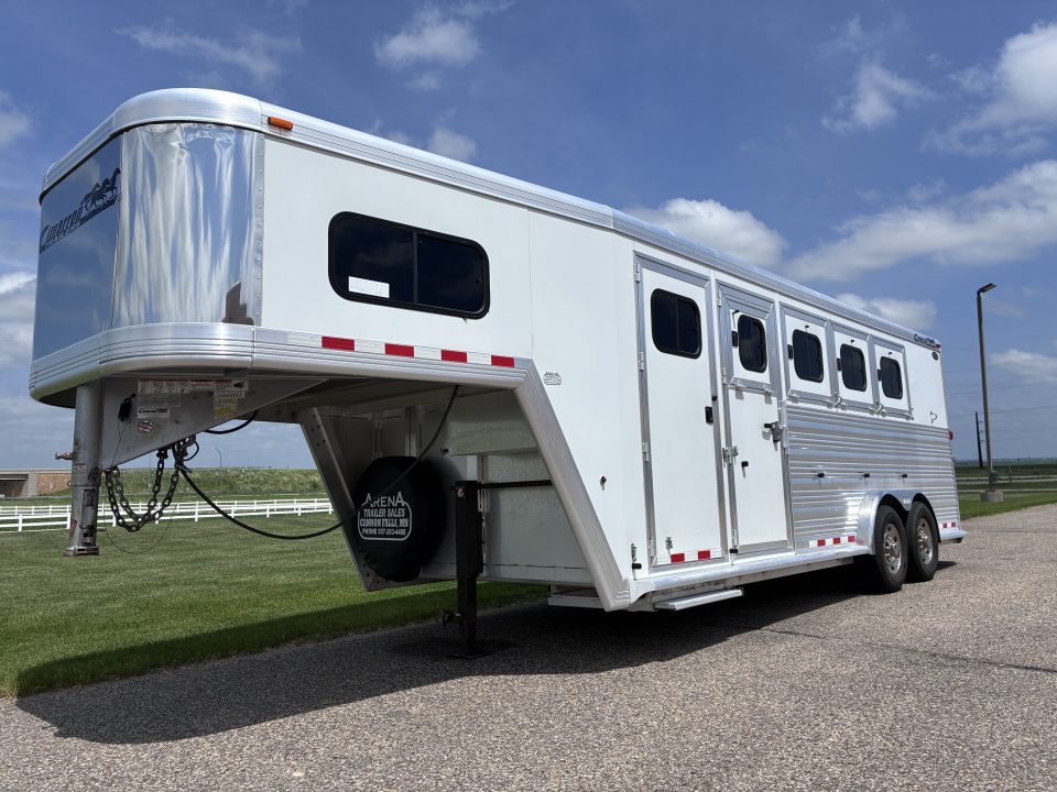 Used 2009 Cimarron Trailers 4H GN Horse Trailer