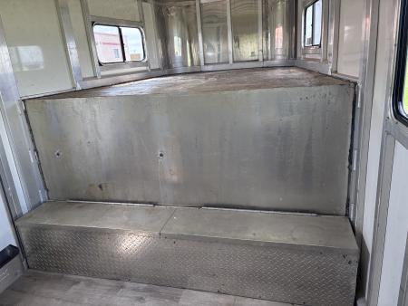 Used 2009 Cimarron Trailers 4H GN Horse Trailer