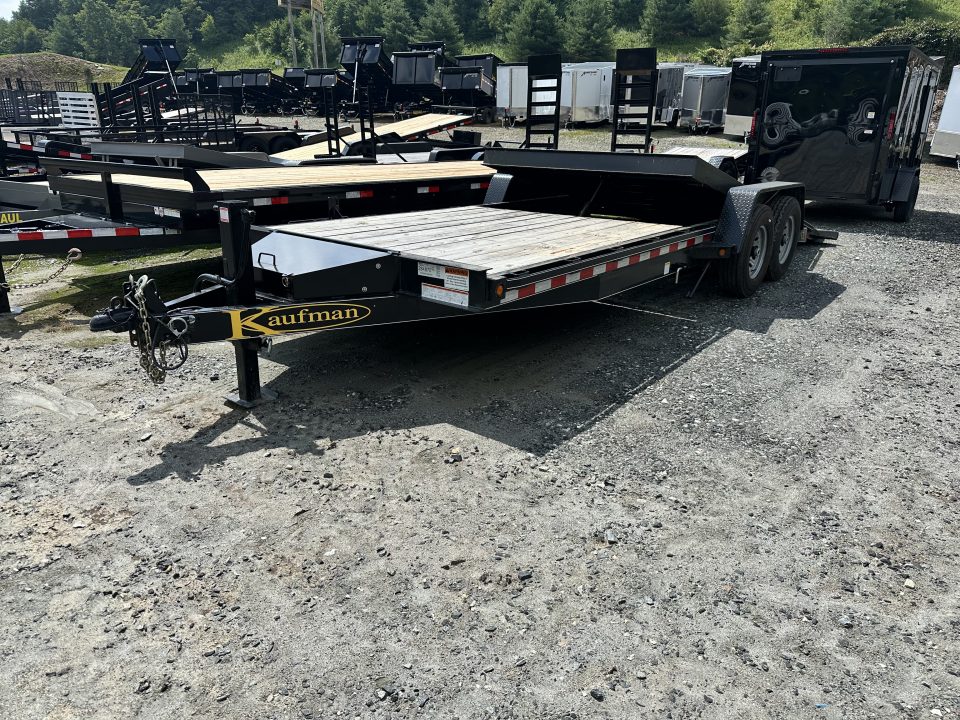 Used 2025 Kaufman Trailers USED 2025 Tilt Trailer