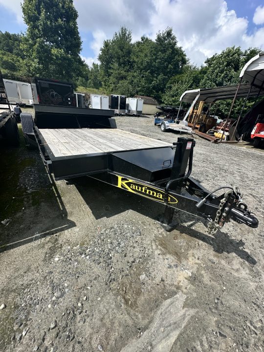 Used 2025 Kaufman Trailers USED 2025 Tilt Trailer