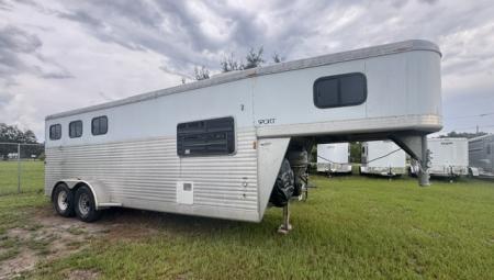 Used 2004 Exiss Trailers 3H 9' LQ Horse Trailers