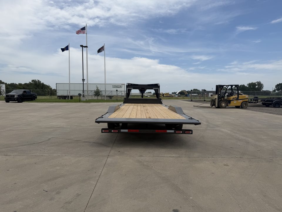 New 2026 Diamond C Trailers HXD208 102 X 24 Gooseneck Tilt Trailer