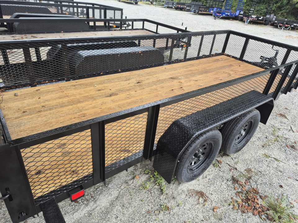 New 2027 Currahee 6'x16' Landscape, 2' Mesh Sides, Removable Ramp Gate