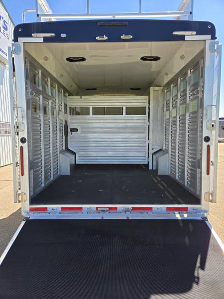 New 2027 Bison Trailers Trail Hand Horse Trailer