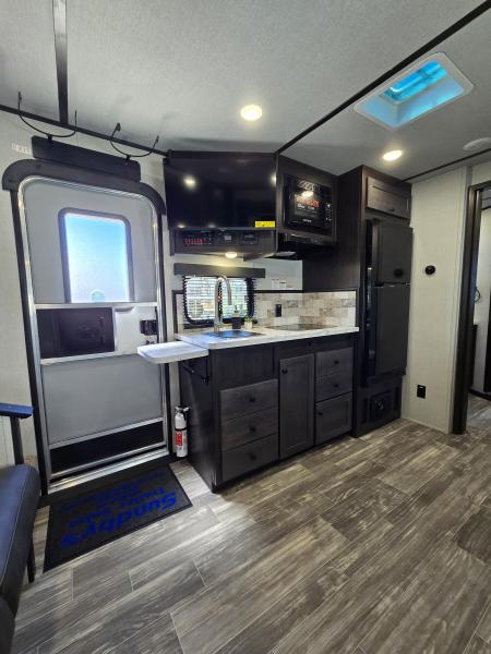 New 2027 Bison Trailers Trail Hand Horse Trailer