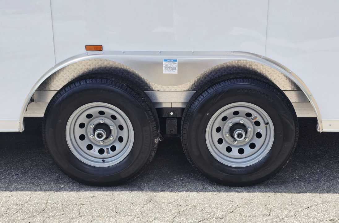 New 8 X 24 CAR HAULER ENCLOSED 2027 LIGHTNING ALL ALUMINUM 5200# AXLES