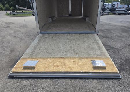 New 8 X 24 CAR HAULER ENCLOSED 2027 LIGHTNING ALL ALUMINUM 5200# AXLES