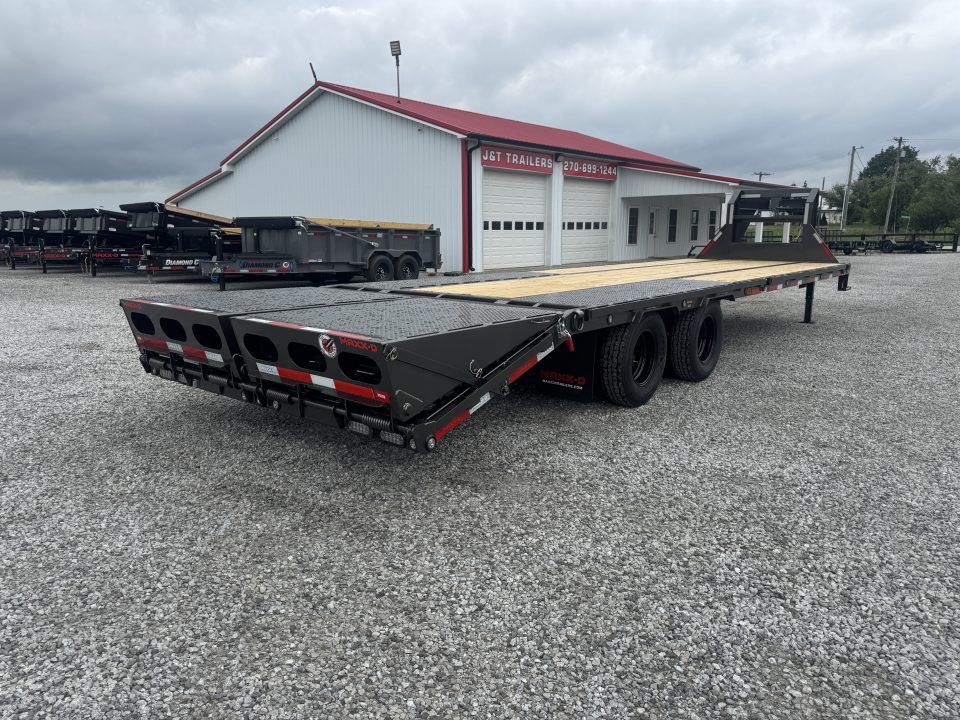 New 2027 MAXX-D LKX 102"x30" Dual Tandem Gooseneck Equipment Trailer