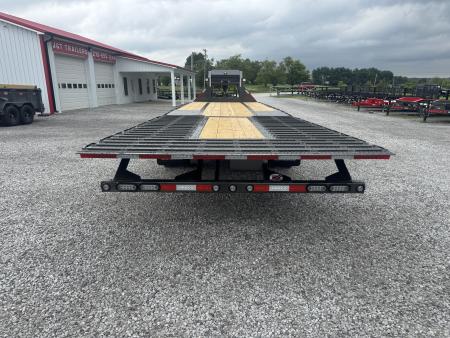 New 2027 MAXX-D YDK 32' Hydraulic Dovetail Gooseneck Equipment Trailer