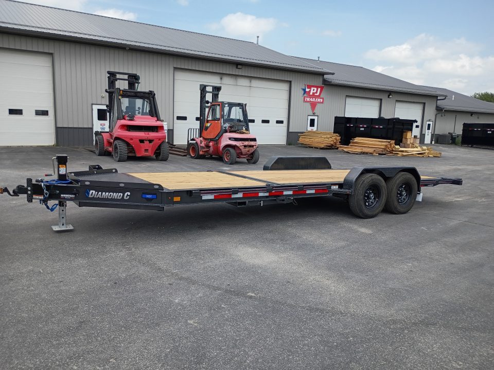 New 2026 Diamond C Trailers HDT207 22X82