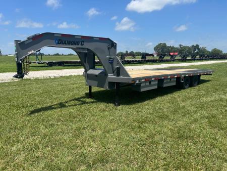 New 2026 Diamond C 102x30 Tandem 25.9K GN Pacesetter Hydrotail w/ Hydraulic Jacks, EOH Brakes, & Full Steel Cleats on Dove