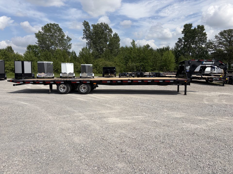 New 2026 Diamond C Trailers FMAX212L35X102HDT (102" X 35') 25.9K (Pacesetter Ed.) Hydraulic Dovetail Flatbed Trailer