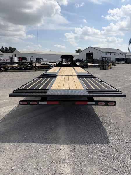 New 2026 Diamond C Trailers FMAX212L35X102HDT (102" X 35') 25.9K (Pacesetter Ed.) Hydraulic Dovetail Flatbed Trailer