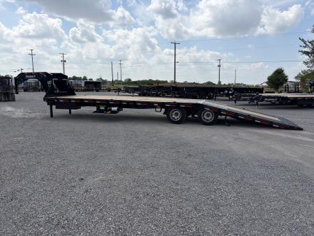 New 2026 Diamond C Trailers FMAX212L35X102HDT (102" X 35') 25.9K (Pacesetter Ed.) Hydraulic Dovetail Flatbed Trailer