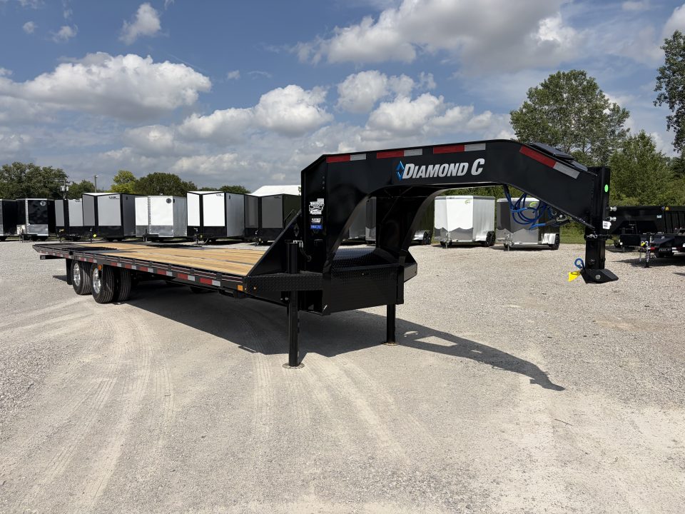 New 2026 Diamond C Trailers FMAX210L32X102HDT (32' X 102") 25K Hydraulic Dove Tail Flatbed Trailer